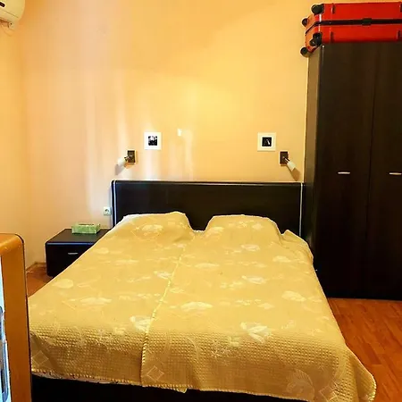 Apartment Apartments *